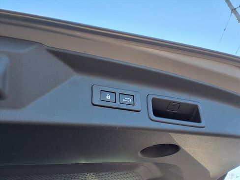 Certified 2026 Subaru Forester Premium image 27