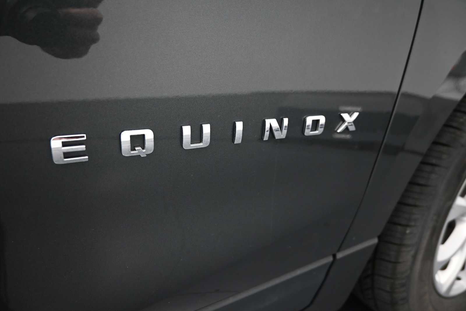 Used 2019 Chevrolet Equinox LT w/ Sun & Navigation Package AWD/4WD image 29
