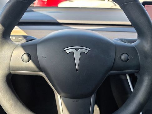 Used 2020 Tesla Model 3 Standard Range Plus RWD image 34