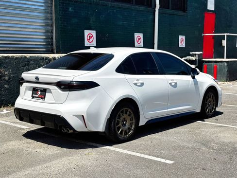 Used 2024 Toyota Corolla SE FWD image 8