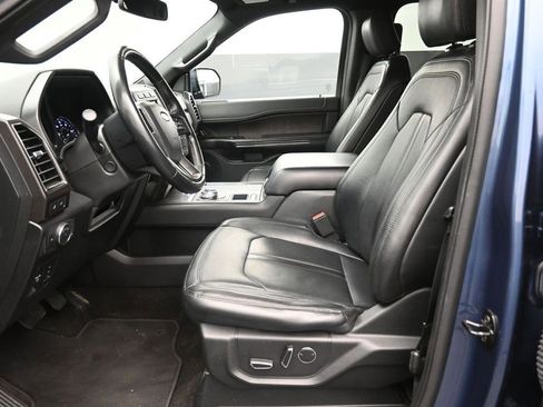Used 2018 Ford Expedition Limited w/ Equipment Group 301A RWD image 21
