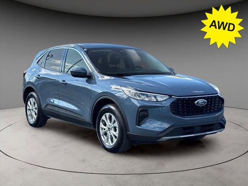 Used 2023 Ford Escape Active w/ Tech Pack #2 image 1