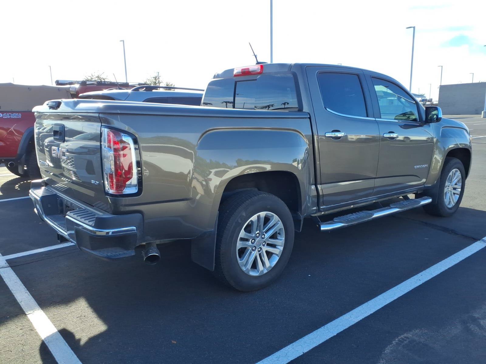 Used 2016 GMC Canyon SLT w/ Trailering Package RWD image 3