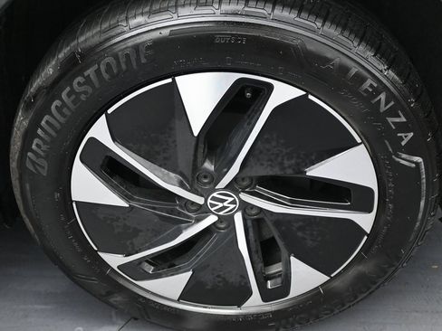 Used 2022 Volkswagen ID.4 Pro S image 43