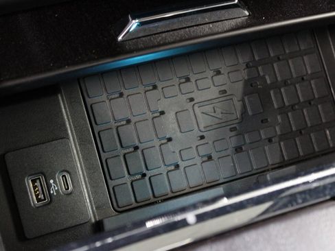 Used 2022 Ford Expedition Platinum image 66