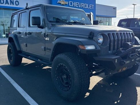 Used 2022 Jeep Wrangler Unlimited Sport image 1
