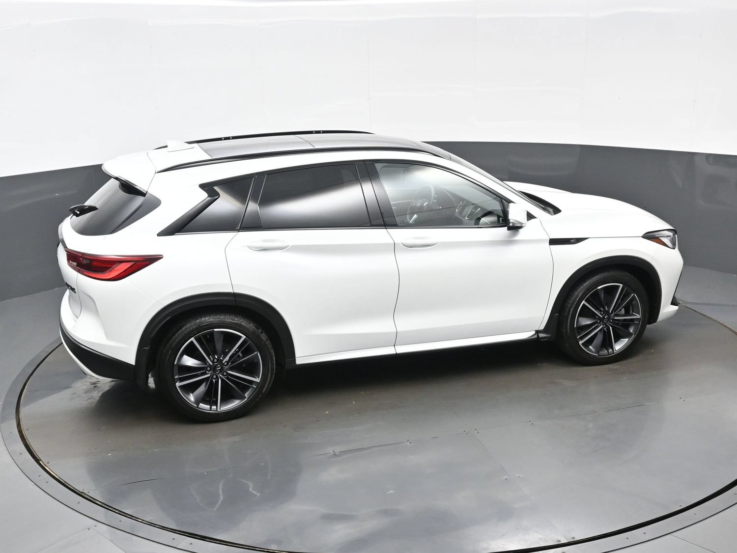 Used 2023 INFINITI QX50 Sport AWD/4WD image 41