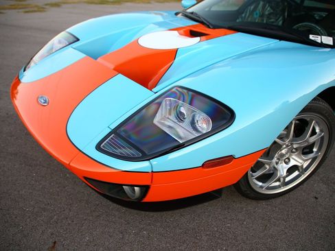 Used 2006 Ford GT image 15
