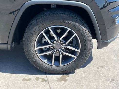Used 2019 Jeep Grand Cherokee Limited RWD image 7