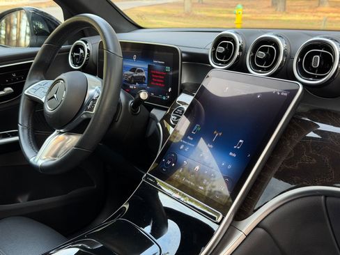 Certified 2023 Mercedes-Benz GLC 300 4MATIC image 19