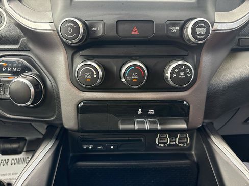 Used 2019 RAM 1500 Big Horn AWD/4WD image 41