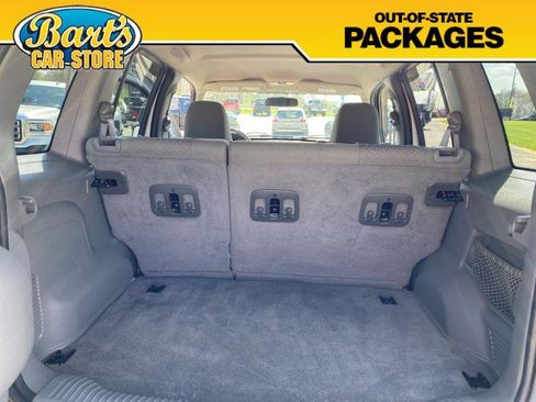 Used 2005 Jeep Liberty Renegade AWD/4WD image 8