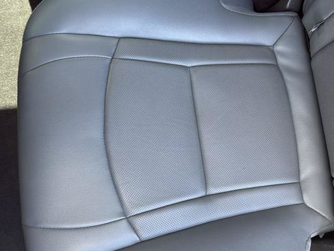 Used 2018 Buick Enclave Premium FWD image 34
