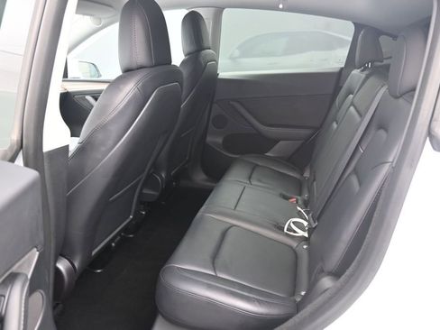 Used 2023 Tesla Model Y Long Range AWD/4WD image 15