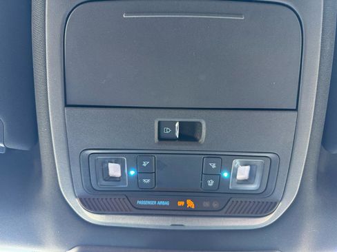 Used 2025 Ford F150 XLT w/ Equipment Group 302A MID image 26