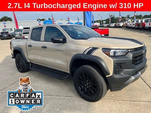 Certified 2024 Chevrolet Colorado Trail Boss w/ Technology Package AWD/4WD image 1