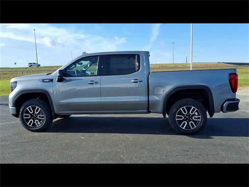 New 2026 GMC Sierra 1500 AT4 w/ Technology Package image 5