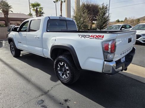 Used 2023 Toyota Tacoma TRD Off-Road image 6