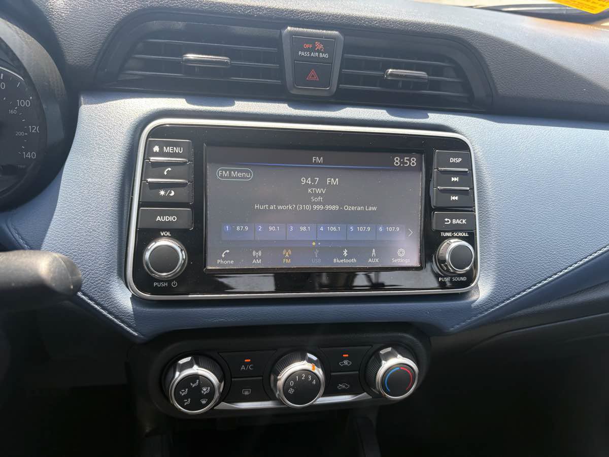 Used 2025 Nissan Versa SV FWD image 20