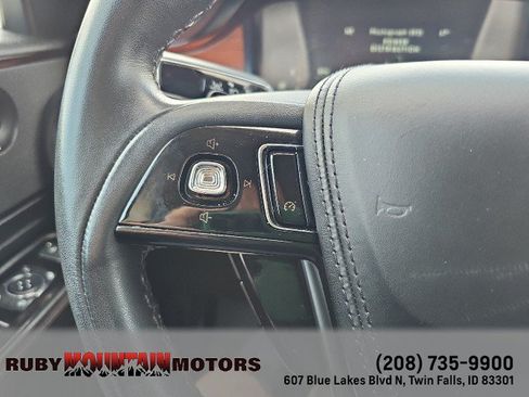 Used 2024 Lincoln Aviator Reserve AWD/4WD image 18