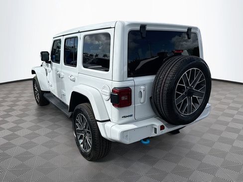Used 2023 Jeep Wrangler Unlimited Sahara AWD/4WD image 8