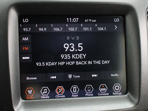 Used 2021 Jeep Compass Trailhawk image 25