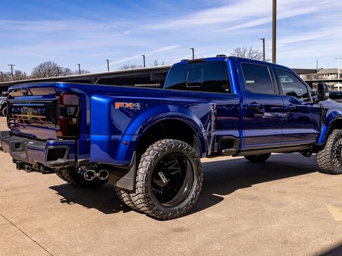 Used 2026 Ford F450 Platinum w/ FX4 Off-Road Package image 10