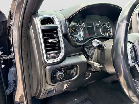 Used 2021 RAM 1500 Big Horn AWD/4WD image 10