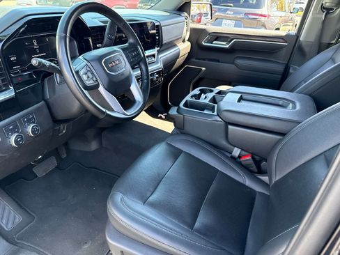 Used 2025 GMC Sierra 1500 SLT AWD/4WD image 26
