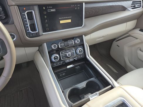 Used 2023 GMC Yukon Denali image 38