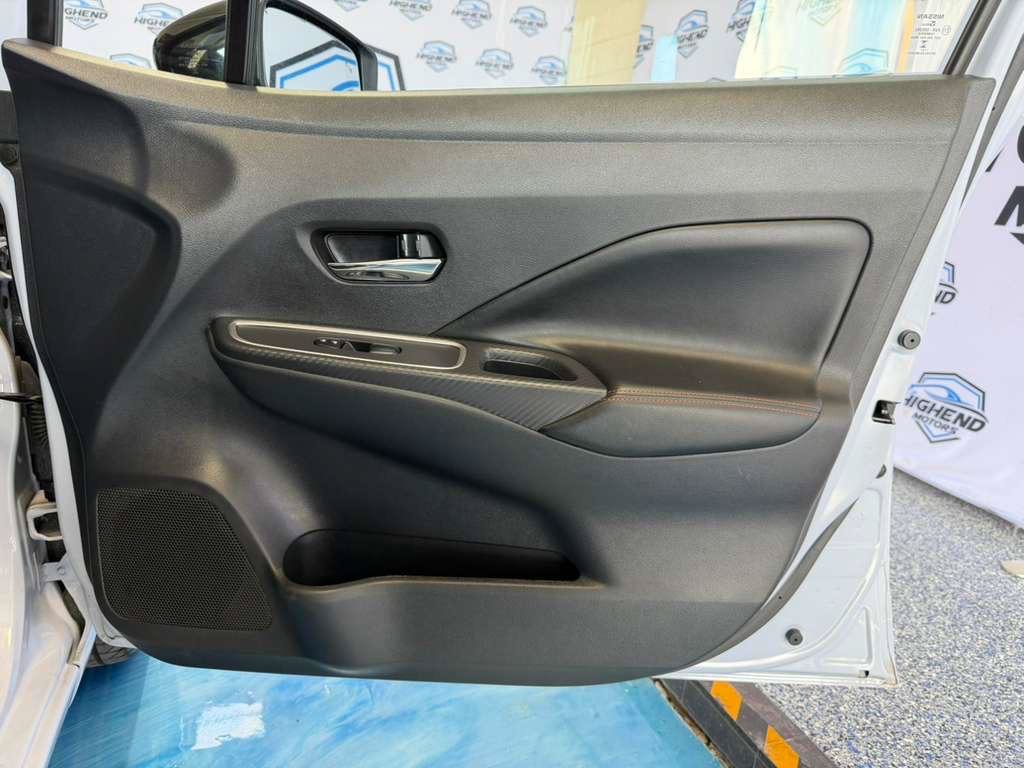 Used 2024 Nissan Versa SR FWD image 24