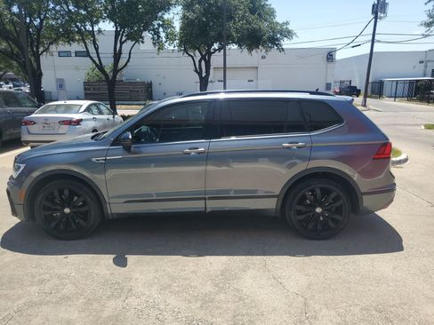 Used 2021 Volkswagen Tiguan SE R-Line FWD image 3