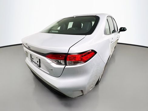 Used 2024 Toyota Corolla LE FWD image 4