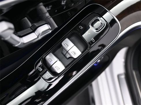 New 2026 Mercedes-Benz S 63 AMG S image 13