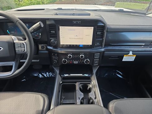 New 2026 Ford F250 Lariat w/ Lariat Ultimate Package AWD/4WD image 24