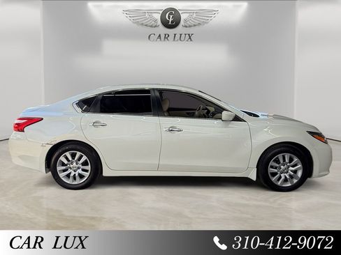 Used 2016 Nissan Altima 2.5 S w/ Power Driver Seat Package FWD image 6