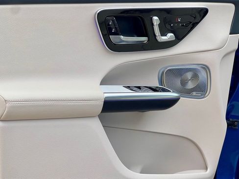 Certified 2023 Mercedes-Benz GLC 300 4MATIC image 38