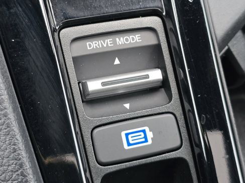 Used 2023 Honda Accord Sport image 9