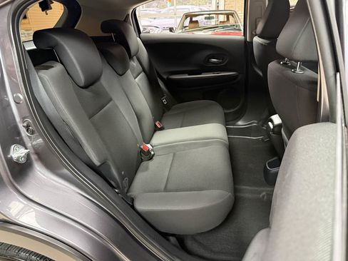 Used 2022 Honda HR-V LX image 25