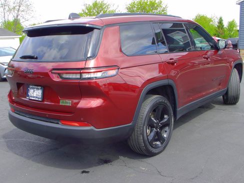 Used 2023 Jeep Grand Cherokee L Laredo AWD/4WD image 2