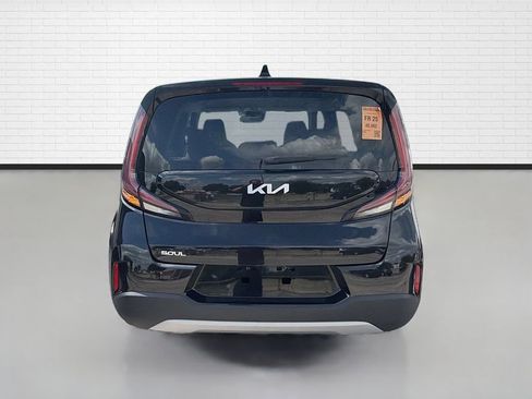 Used 2023 Kia Soul LX FWD image 7