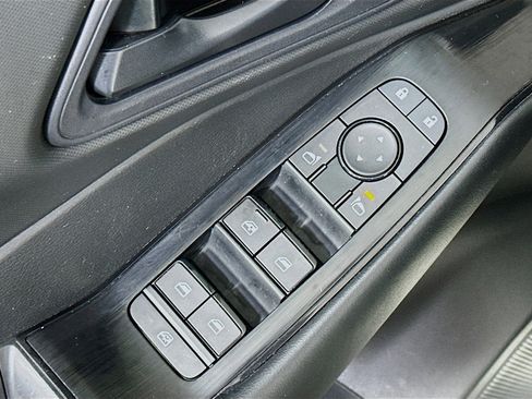 Used 2024 Nissan Rogue S FWD image 15