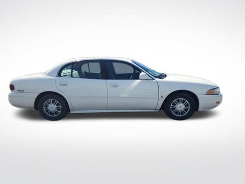 Used 2002 Buick Le Sabre Custom w/ Luxury Pkg image 4