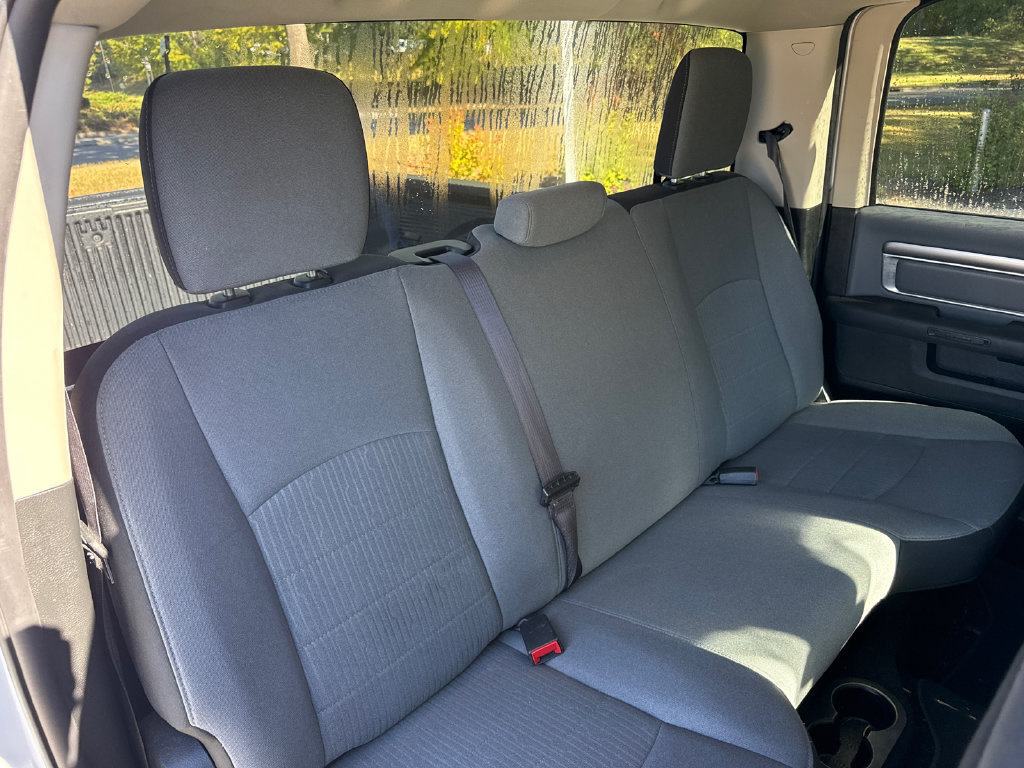Used 2021 RAM 1500 Classic SLT AWD/4WD image 34
