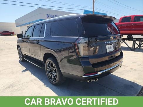 Used 2025 Chevrolet Suburban Premier w/ Sun And Tow Package AWD/4WD image 6