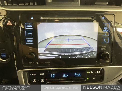 Used 2019 Toyota Corolla SE image 32