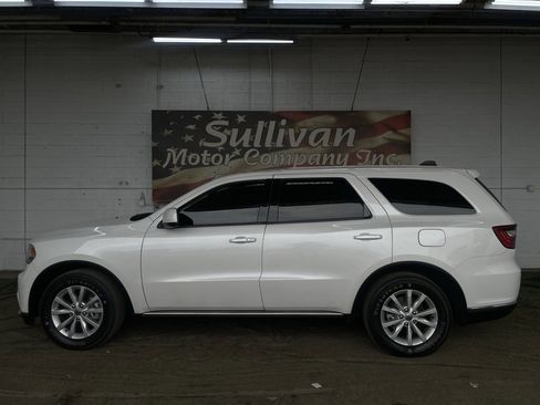 Used 2020 Dodge Durango SXT w/ 3rd Row Seating Group image 2