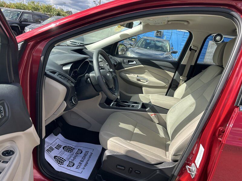 Used 2018 Ford Escape SE AWD/4WD image 8