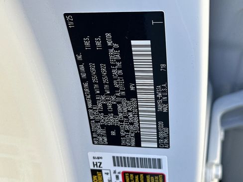 New 2026 Lexus TX 500h AWD image 17