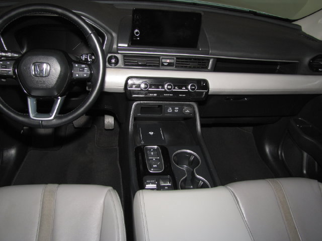 Certified 2024 Honda Pilot Touring image 37